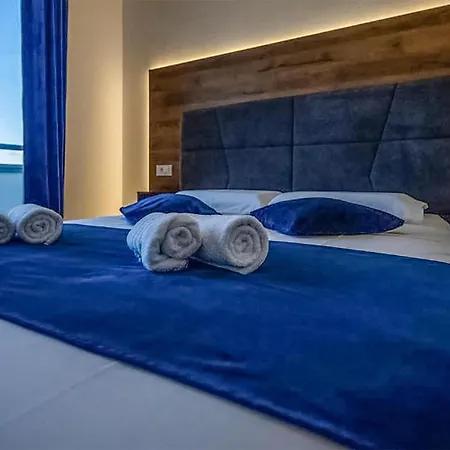דירה 2 Bedroom Nice Apartment In Tkon