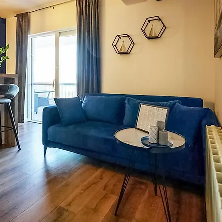 דירה 2 Bedroom Nice Apartment In Tkon טקון