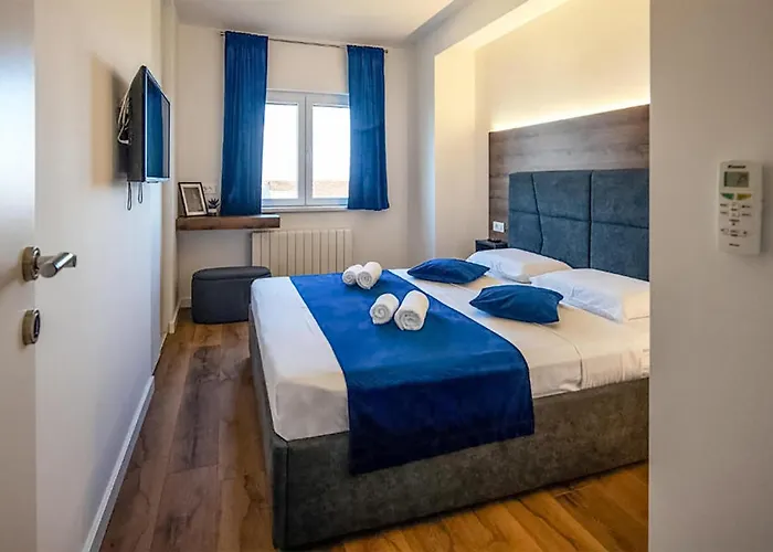 2 Bedroom Amazing In Apartment *