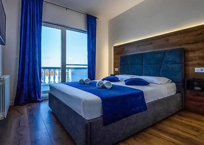 2 Bedroom Amazing In Apartment *