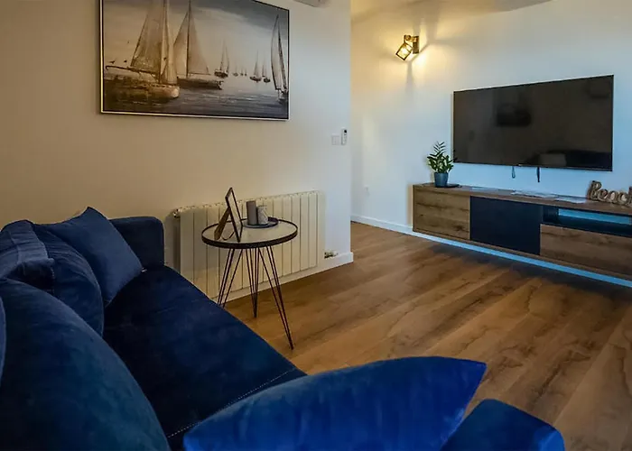 Apartment 2 Bedroom Amazing In Tkon
